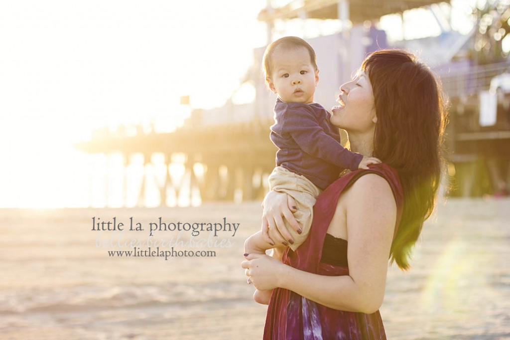 mother and baby at the beach photos los angeles santa monica