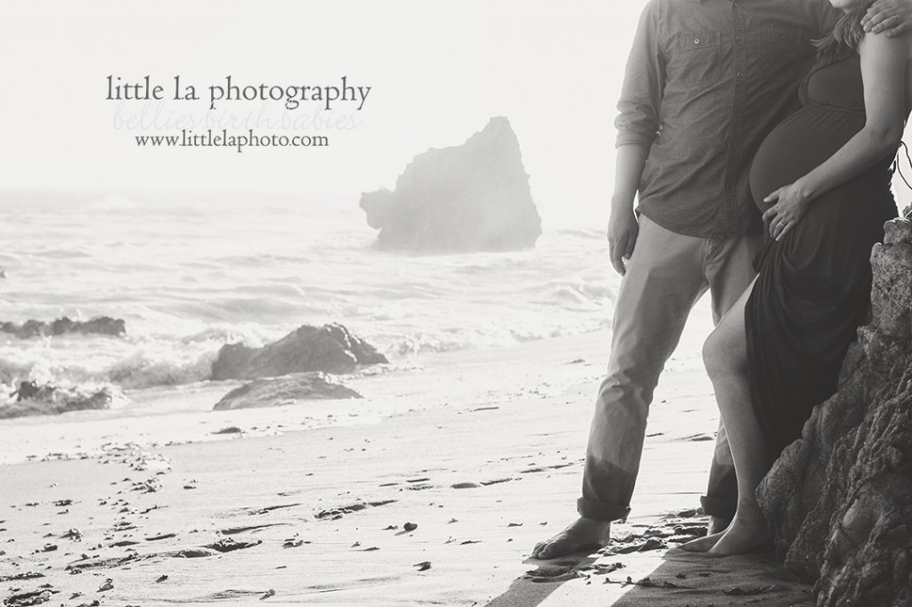 black and white beach maternity photos california