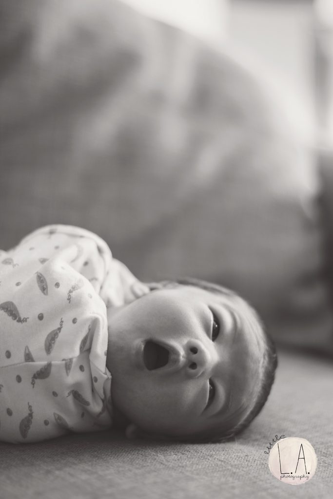 newborn yawn photography